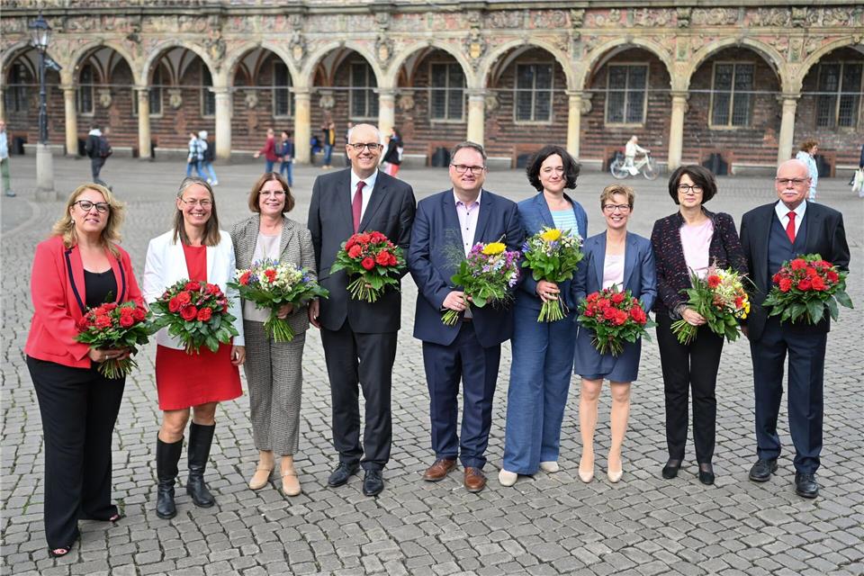 Extra Geld im Ruhestand? Untersuchungsausschuss beantragt Der Senat befindet sich im Umbruch - in den vergangenen Wochen traten mehrere Mitglieder zurück. (Archivfoto)Lars Penning/dpa