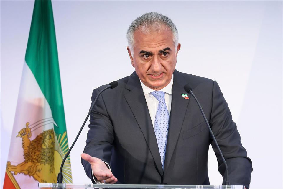 Der Sohn des gestürzten Schahs, Reza Pahlavi, drängt auf einen Sturz der Staatsführung im Iran. (Archivbild)Thomas Padilla/AP/dpa