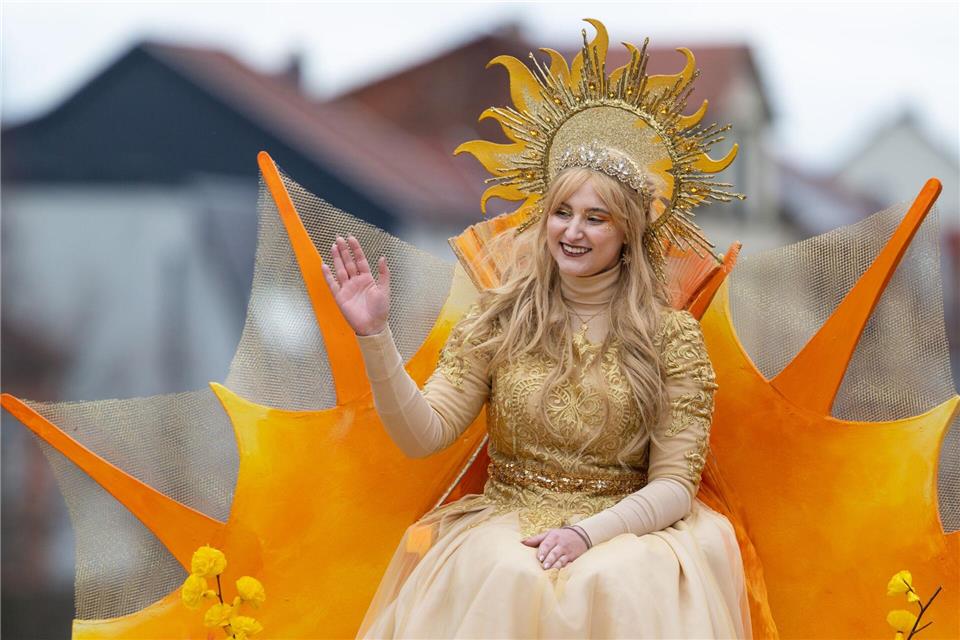 Der Sommergewinn zählt zu den ältesten und größten Frühlingsfesten in Deutschland.Michael Reichel/dpa