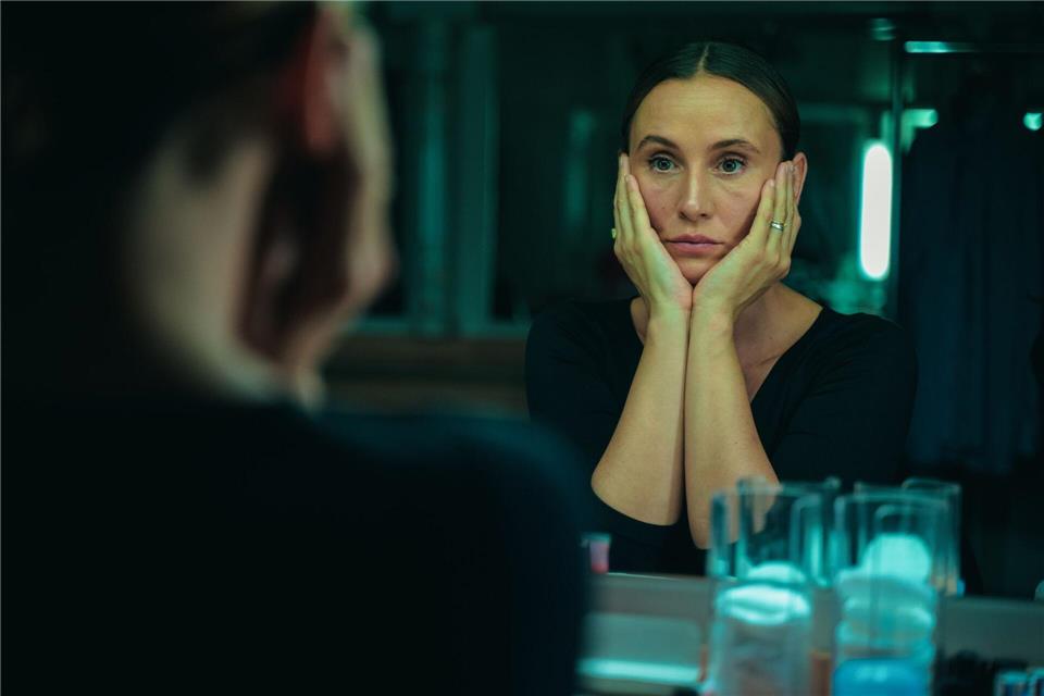 Der Spielfilm „Eine bessere Welt“ ist am 23. März um 20.15 Uhr im ZDF-Fernsehen zu sehen und bereits im ZDF-Streamingportal verfügbar. Julia Feldhagen/ZDF/dpa