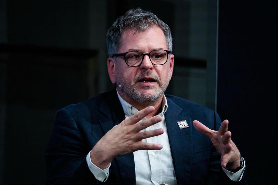 Der Spitzenkandidat der Berliner Grünen für die Abgeordnetenhauswahl, Werner Graf, will illegale Waffen leichter aus dem Verkehr ziehen. (Archivbild)  Carsten Koall/dpa