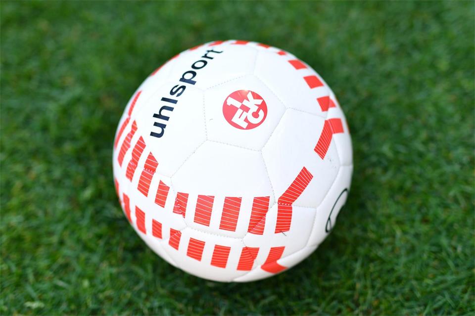 Der Sportartikelhersteller Uhlsport gehört bald einem schwedischen Konzern. (Archivbild)picture alliance / dpa