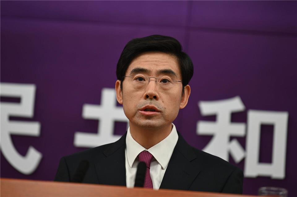 Der Sprecher des Handelsministeriums äußerte sich zu allgemeinen Exportlizenzen. (Archivbild)Johannes Neudecker/dpa