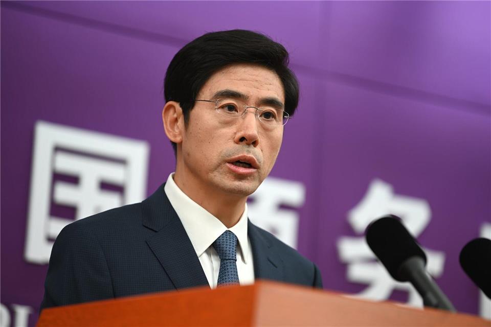 Der Sprecher sprach zum EU-Besuch von Handelsminister Wang Wentao. Johannes Neudecker/dpa