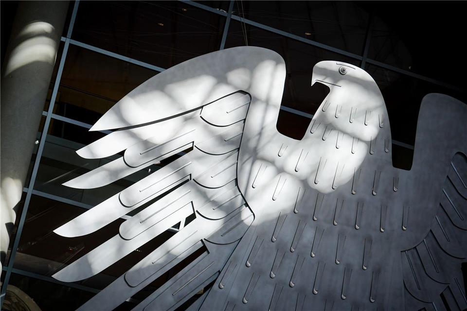 Der Staat hat im vergangenen Jahr erneut deutlich mehr Geld ausgegeben, als er eingenommen hat. (Symbolbild)Kay Nietfeld/dpa