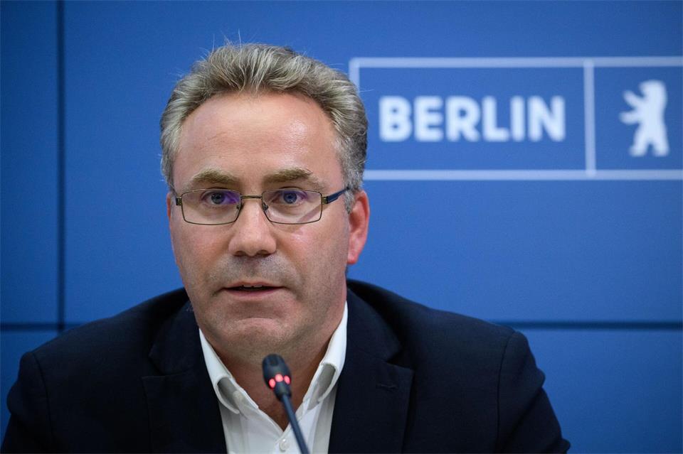 Der Staatssekretär übernimmt die Leitung der neuen Koordinierungsstelle. (Archivbild)Bernd von Jutrczenka/dpa