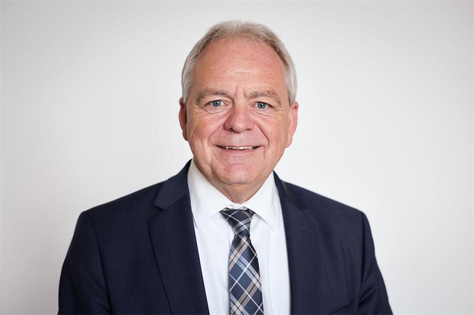 Der Steuerzahlerbund sieht eine massive Finanzkrise der Kommunen und fordert Entlastung. (Archivbild)Christian Charisius/dpa