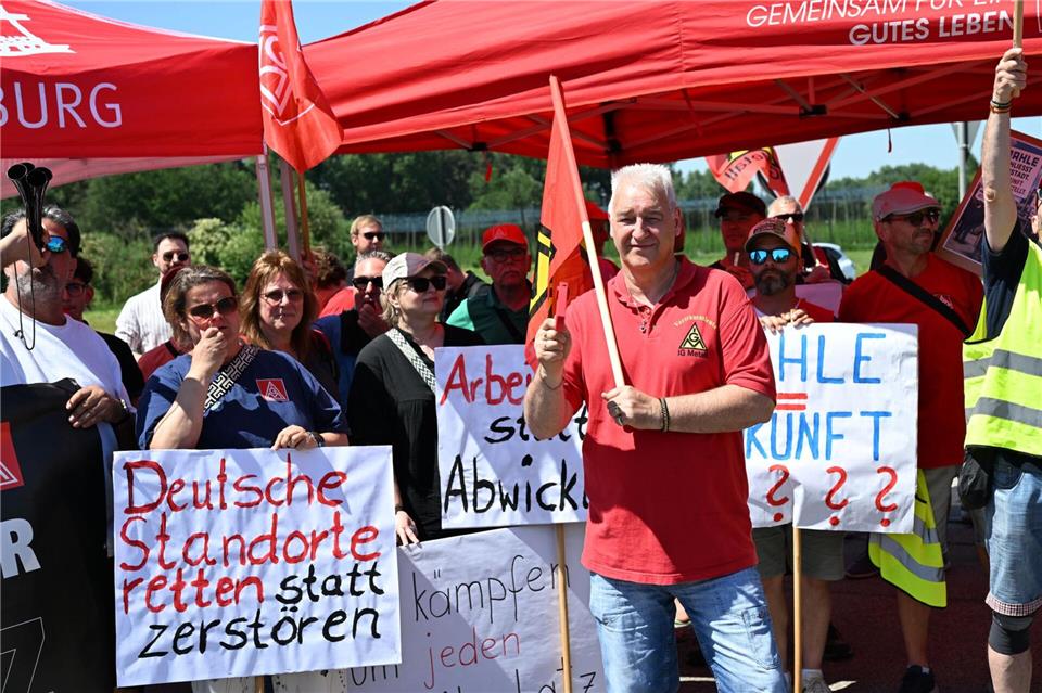 Der Streik ist eine Reaktion auf die angekündigte Schließung des Standorts im ersten Halbjahr 2027.Sven Hoppe/dpa