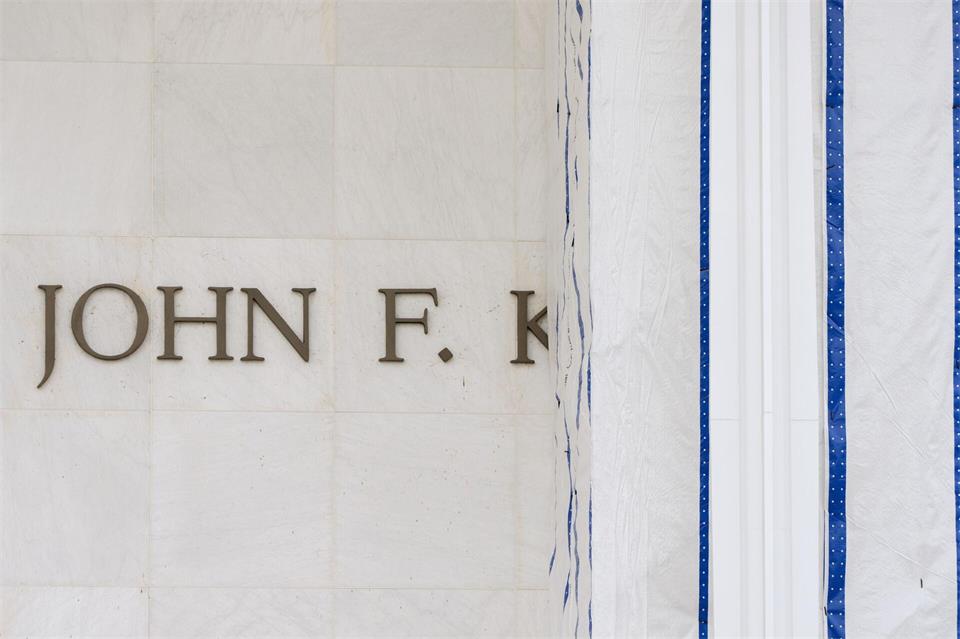 Der Streit um das Kennedy Center geht weiter. (Archivbild)Mark Schiefelbein/AP/dpa