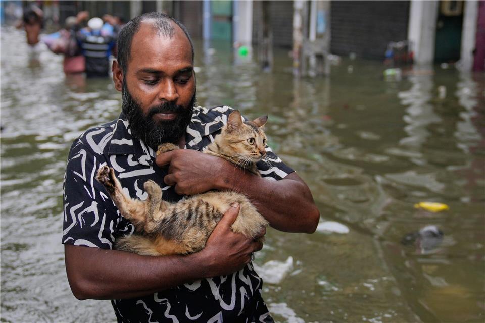 Der Sturm hatte in Teilen des Inselstaats heftige Regenfälle ausgelöst. Eranga Jayawardena/AP/dpa