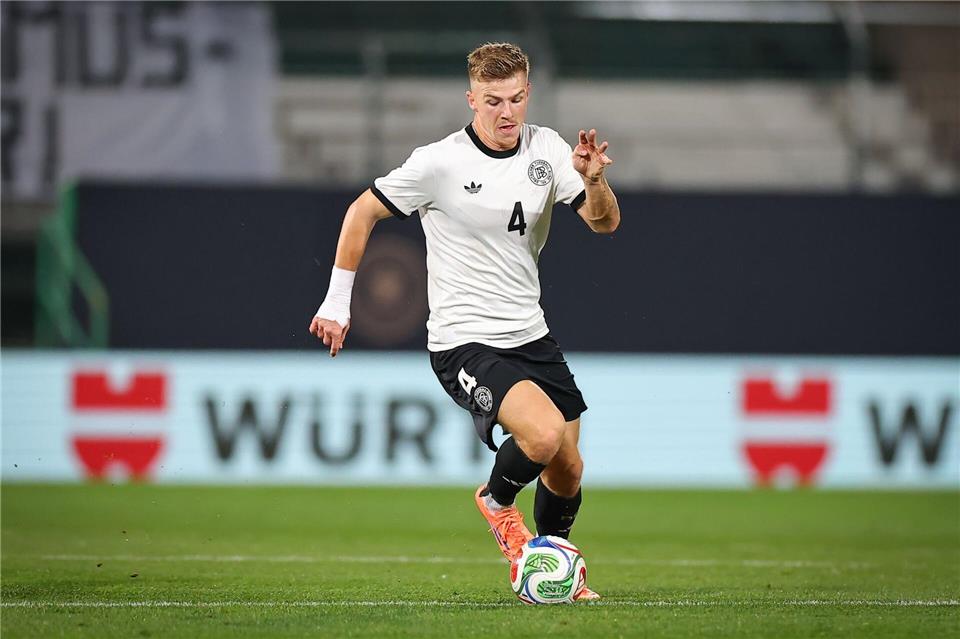 Der Stuttgarter Finn Jeltsch freut sich auf zwei wichtige Spiele. (Archivbild)Daniel Karmann/dpa