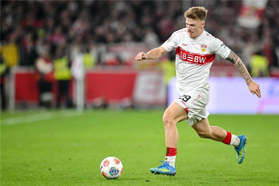 Der Stuttgarter Finn Jeltsch gilt als kommender Nationalspieler. (Archivbild)Harry Langer/dpa