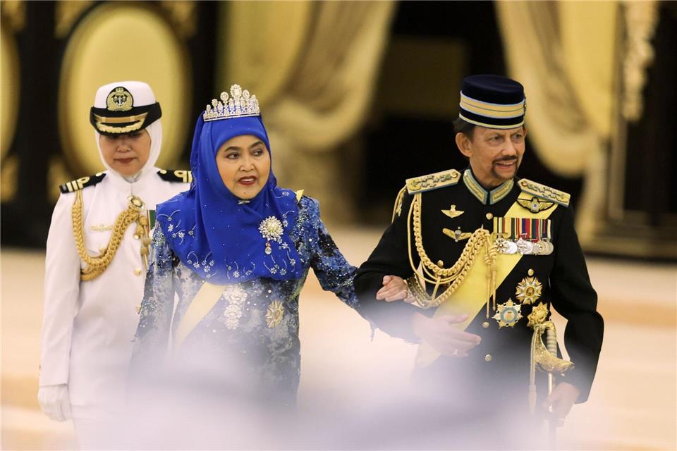Der Sultan verfügt über geradezu märchenhaften Reichtum. (Archivbild)Hasnoor Hussain/Reuters Pool/AP/dpa