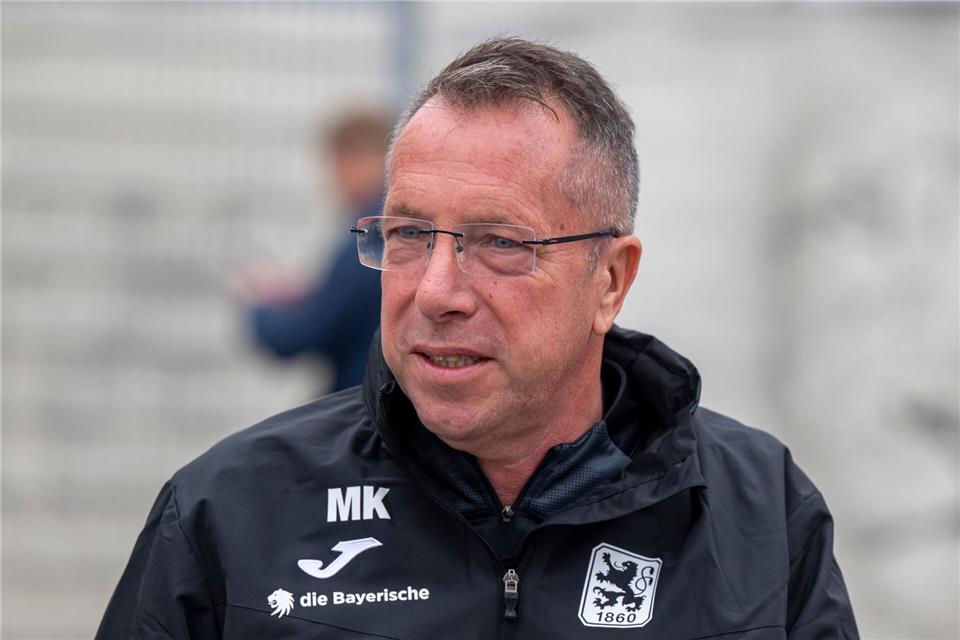 Der TSV 1860 und Markus Kauczinski sind am Samstag in Würzburg zu Gast. (Archivbild)Peter Kneffel/dpa