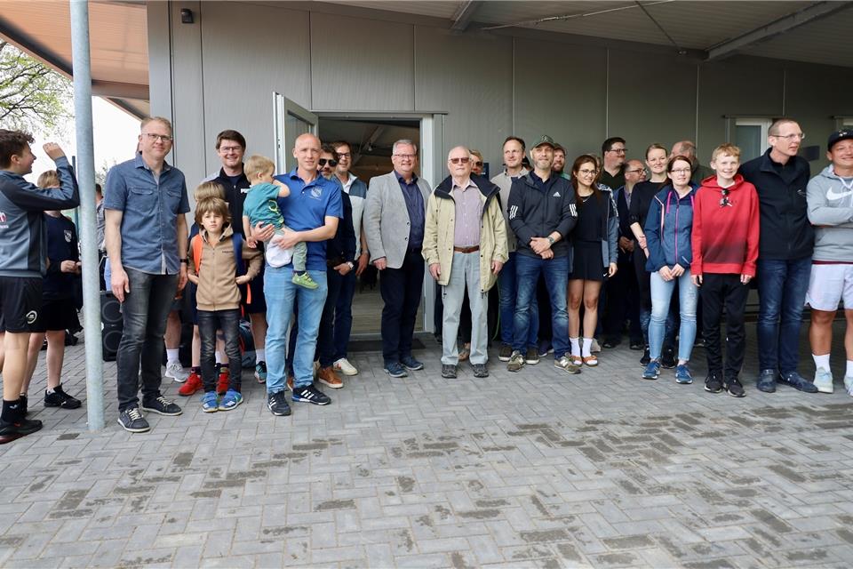 Der TSV Raesfeld und Eintracht Erle weihten ihr gemeinsames Vereinshaus ein.