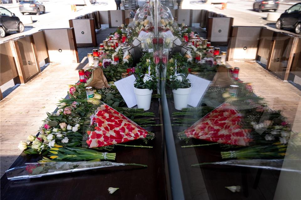 Der Täter ist weiter auf der Flucht.Daniel Bockwoldt/dpa