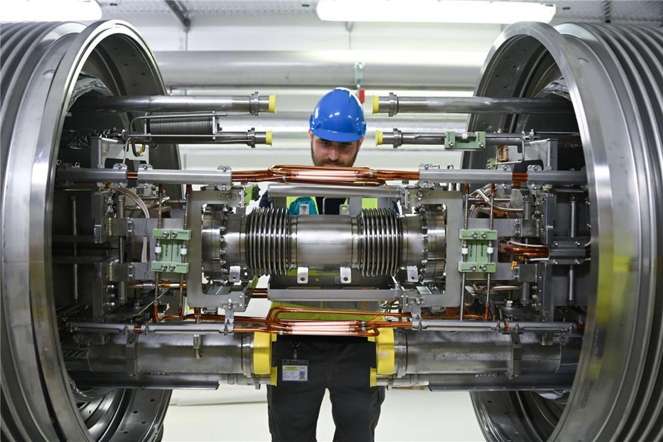 Der Teilchenbeschleuniger am GSI ist Teil eines milliardenschweren Forschungsprojekts.Arne Dedert/dpa