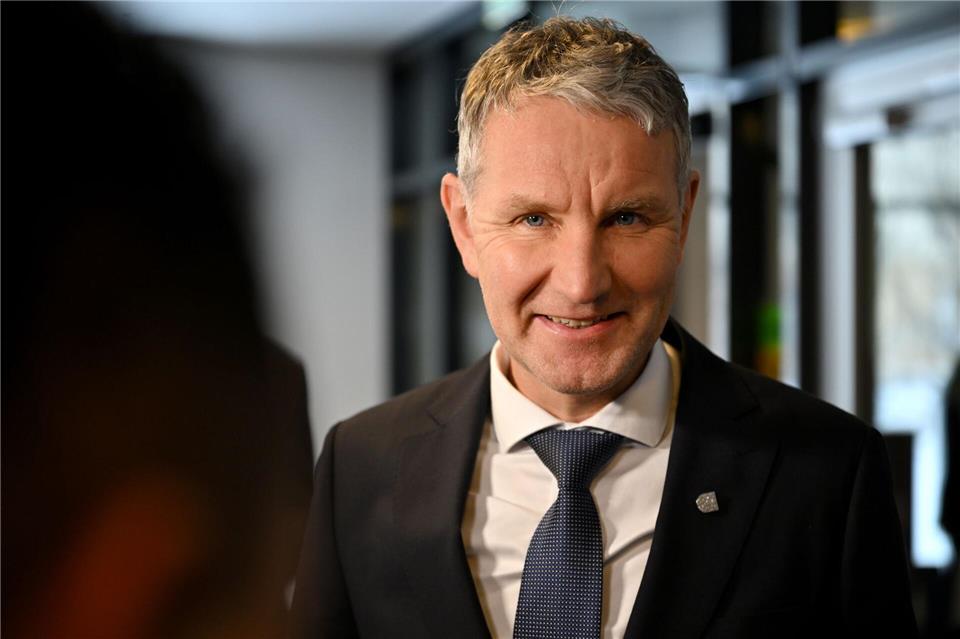 Der Thüringer AfD-Fraktionschef Björn Höcke sprach im Landtag erneut eine verbotene SA-Parole aus. (Archivbild)Martin Schutt/dpa