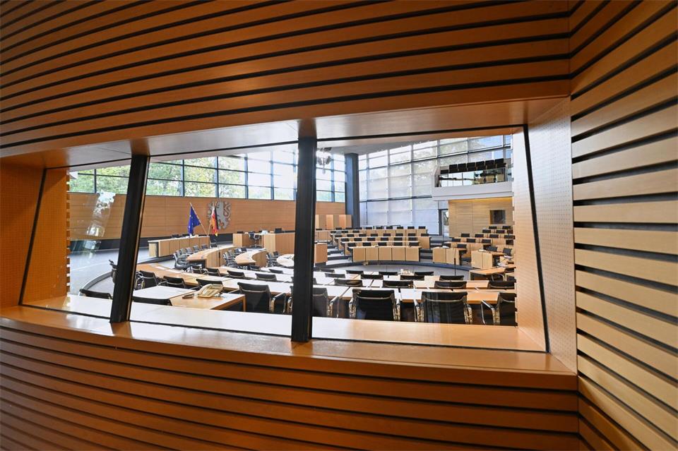 Der Thüringer Landtag stimmte mehrheitlich gegen einen AfD-Antrag zur Auflösung des Parlaments. Martin Schutt/dpa