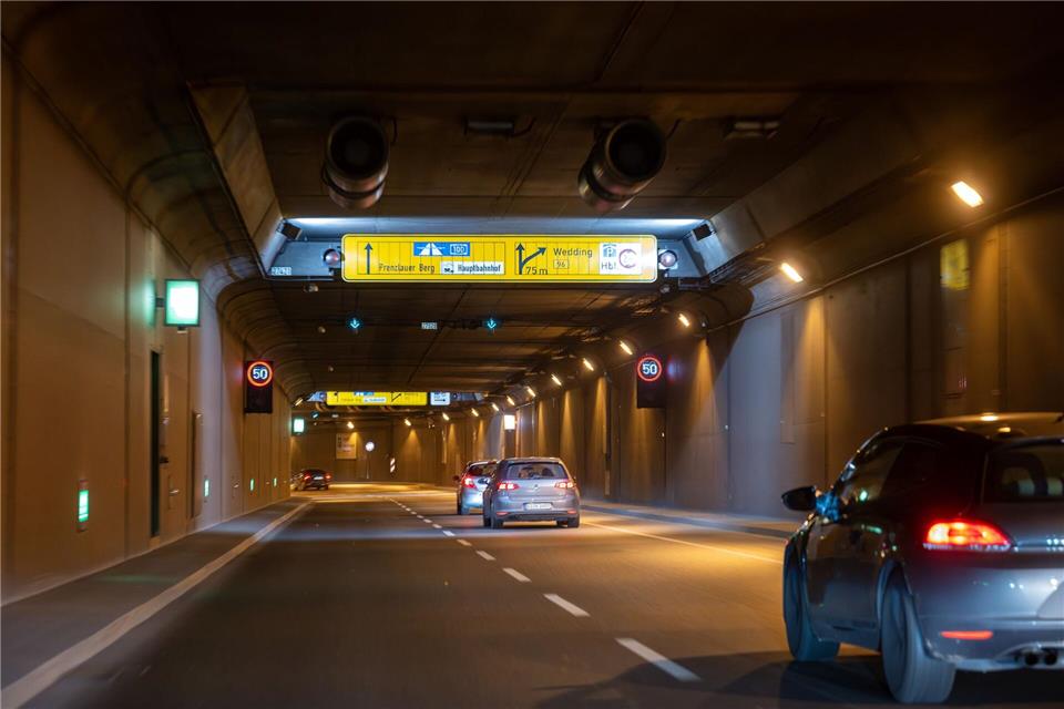 Der Tiergartentunnel wird an Werktagen nachts bis auf Weiteres gesperrt. (Archivbild) Soeren Stache/dpa