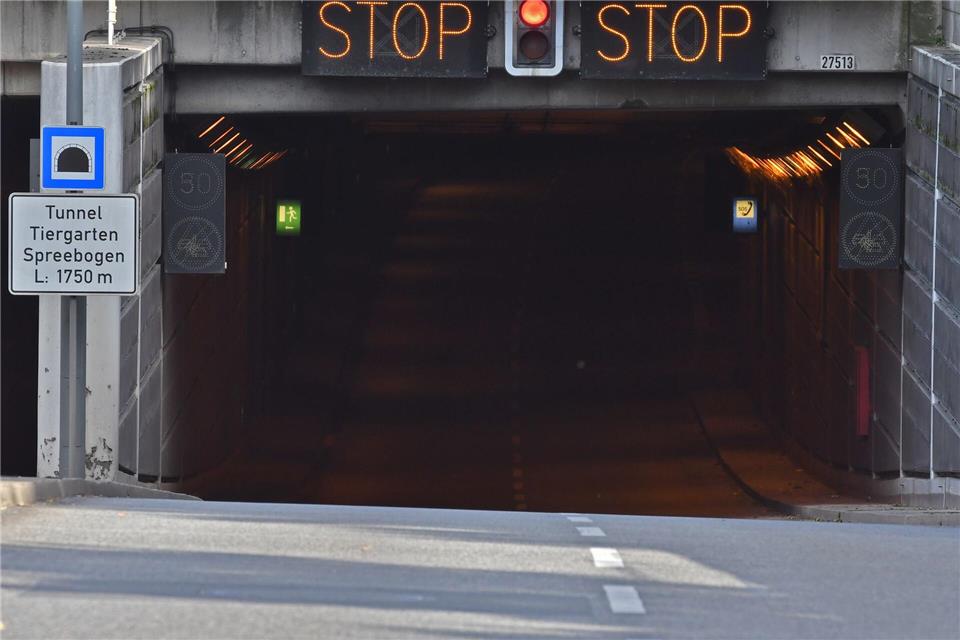 Der Tiergartentunnel wird wegen Wartungsarbeiten gesperrt. Paul Zinken/dpa