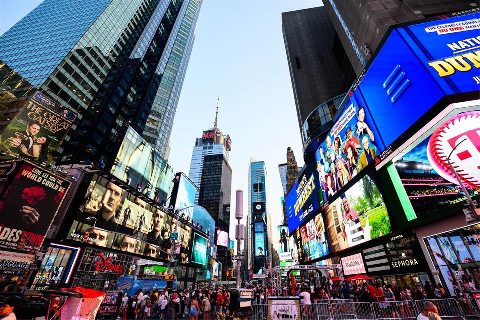 Der Times Square in Manhattan: Hier ist New York besonders trubelig.picture alliance/dpa