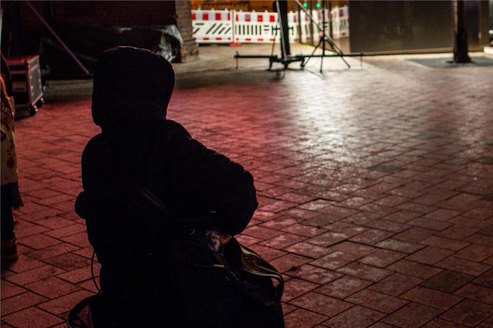 Hunderte bei Trauergottesdienst für achtjährigen Fabian  Der Trauergottesdienst wurde in Ton und Bild auch nach außen übertragen. Jens Büttner/dpa