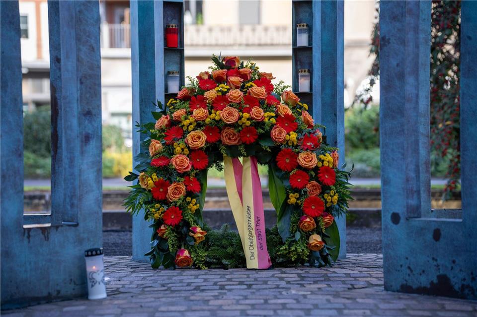 Der Trierer Oberbürgermeister Wolfram Leibe (SPD) sprach von „unendlichem Leid damals.“Harald Tittel/dpa