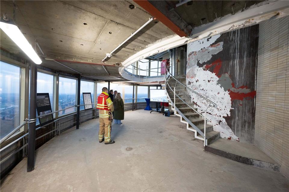 Der Turm ist seit 1991 aus Sicherheitsgründen nicht mehr öffentlich zugänglich.Sebastian Kahnert/dpa