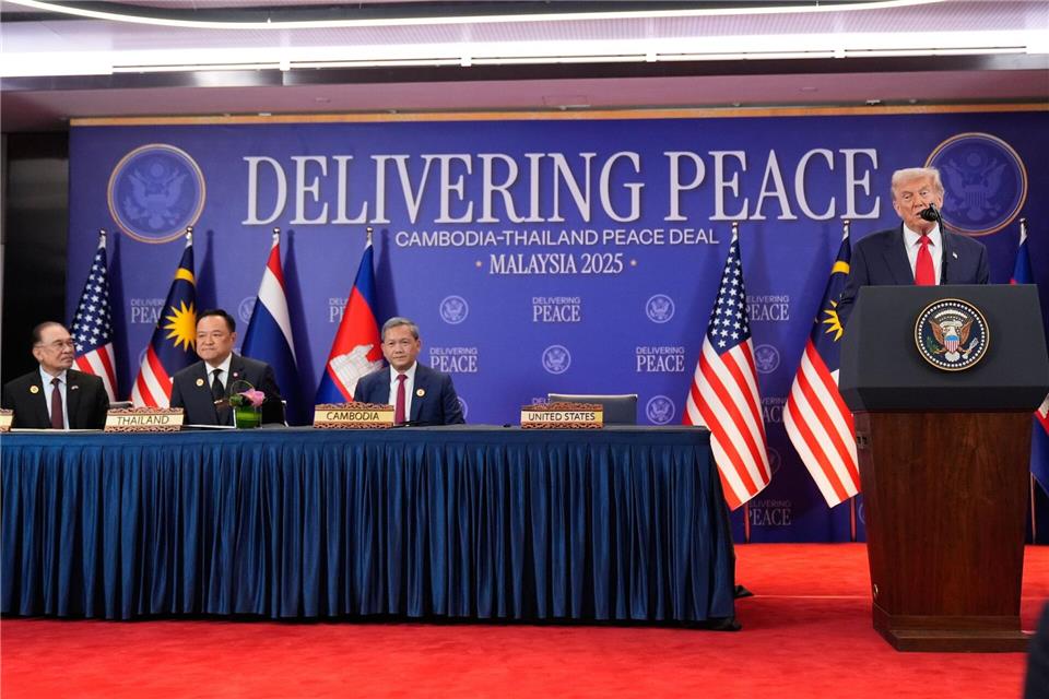 Thailand und Kambodscha besiegeln Frieden – Trump vermittelt  Der US-Präsident hatte politischen Druck auf die Konlfiktparteien ausgeübt.Mark Schiefelbein/AP/dpa
