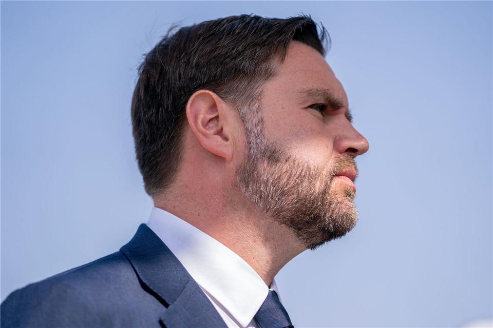 Der US-Vize-Präsident JD Vance stellt eine Bezahlung des US-Militärs für Freitag in Aussicht. (Archivfoto)Nathan Howard/Pool The New York Times/AP/dpa