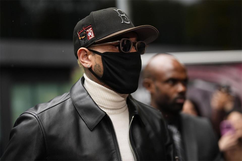 Der US-amerikanische R&B-Sänger Chris Brown muss nicht ins Gefängnis.Jordan Pettitt/PA Wire/dpa