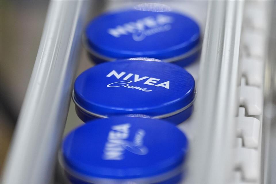 Der Umsatz der Beiersdorf-Kernmarke Nivea entwickelte sich 2025 unterdurchschnittlich. (Archivbild) Marcus Brandt/dpa