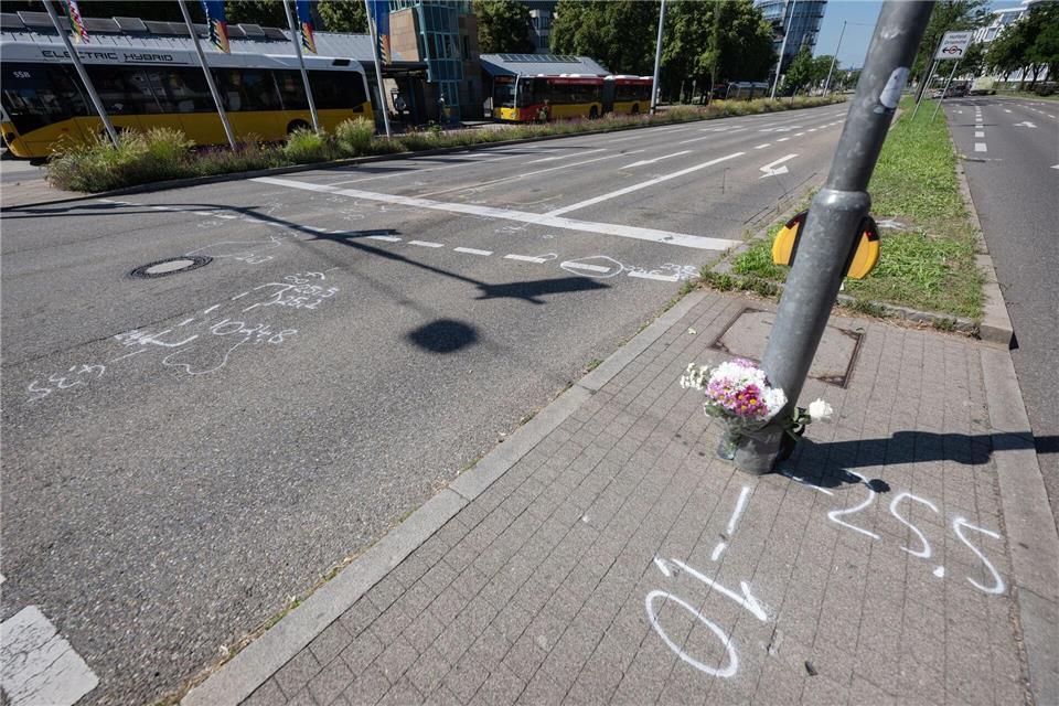 Der Unfall ereignete sich, als die Kolonne des ungarischen Ministerpräsidenten Victor Orban zum Flughafen eskortiert wurde. (Archivbild)Marijan Murat/dpa