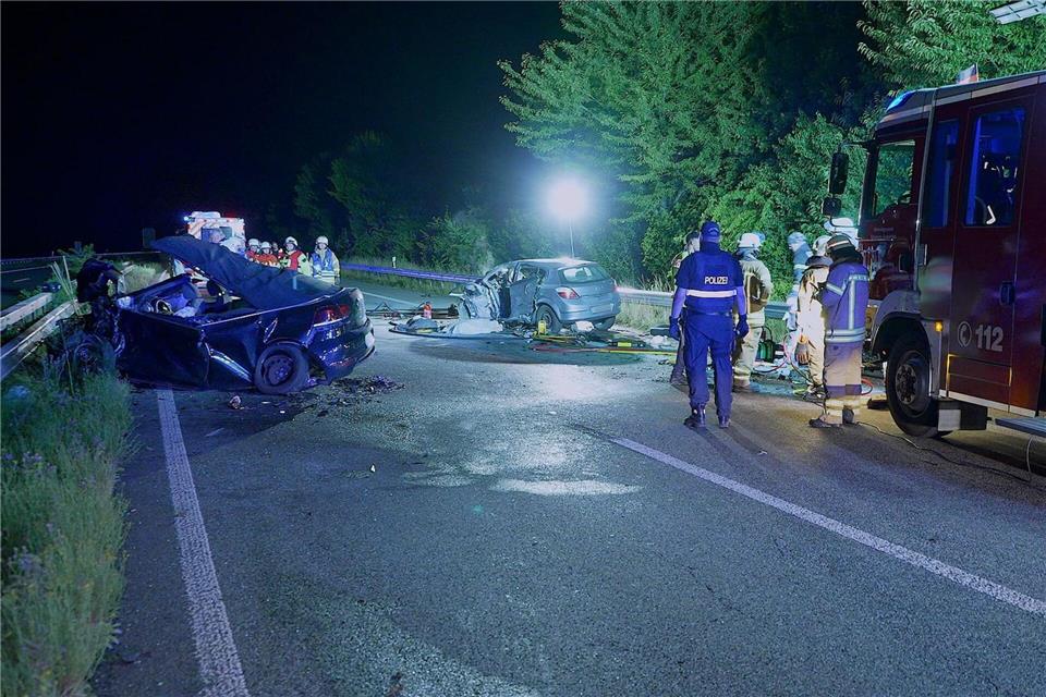 Der Unfall ereignete sich der Polizei zufolge am 16. August 2025 um 23.38 Uhr. (Archivbild)Marco Hanna/Crash 24h-News/dpa