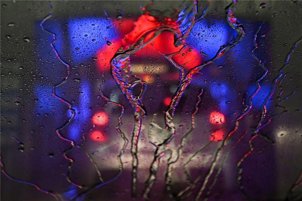 Der Unfall geschah an einem Gerät für Fußmatten. (Symbolbild)Arne Dedert/dpa