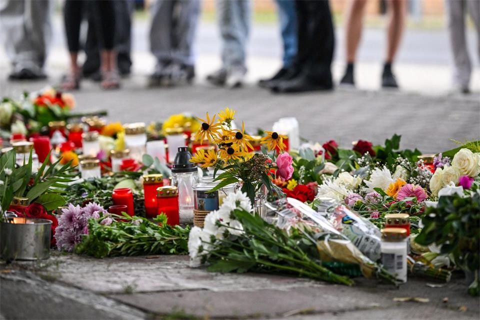 Der Unterricht soll nach der Gewalttat langsam wieder Einzug halten. (Archivbild)Britta Pedersen/dpa