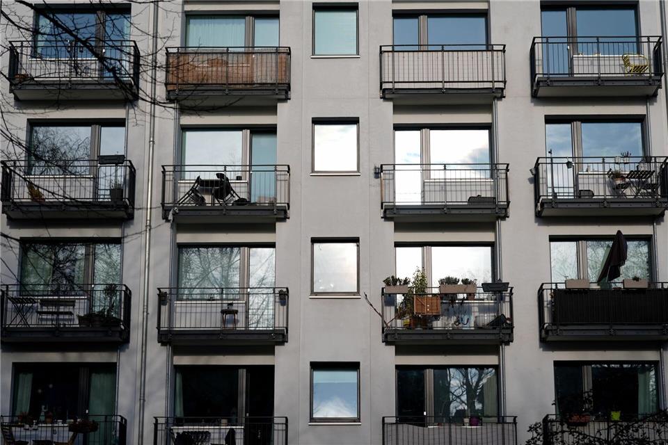 Der Verband Wohnungswirtschaft Südwest fordert mehr Geld vom Land für die Förderung von bezahlbarem Wohnraum. (Symbolbild)Marcus Brandt/dpa