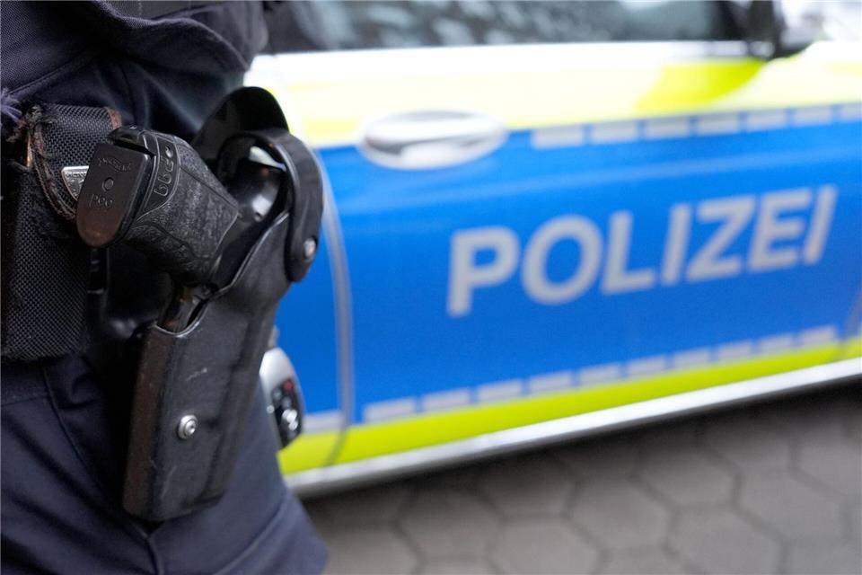 Nach Messerangriff in Sachsenheim: 25-Jähriger in U-Haft  Der Verdächtige meldete sich selbst bei der Polizei. (Symbolbild)Marcus Brandt/dpa