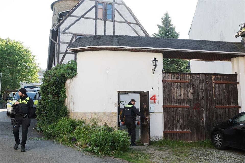 Der Verein sah sich als eigener Staat mit einer eigenen Verfassung, Währung und Ausweisdokumenten. (Archivbild)Bodo Schackow/dpa