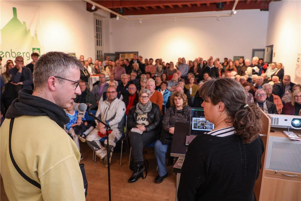 Der Verein zur Rettung von Schloss Ringenberg in Hamminkeln stellte sich vor und stieß dabei auf große Unterstützung.
