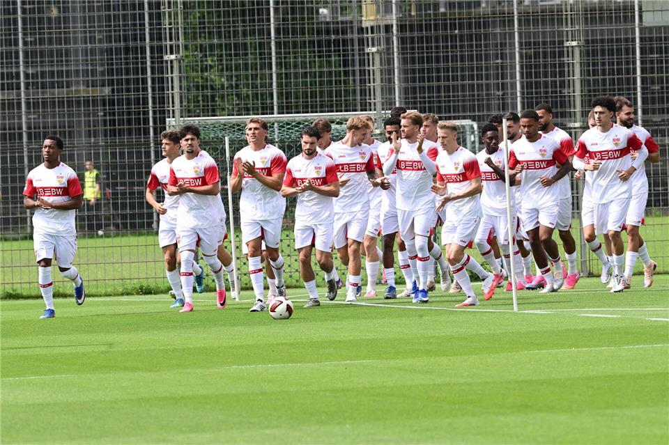 Der VfB Stuttgart ist vor 1.000 Zuschauern in die Saisonvorbereitung gestartet.Bernd Weißbrod/dpa
