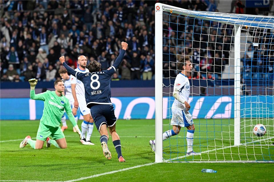 Rösler lacht beim VfL-Einstand - 3:2 gegen Hertha Der VfL Bochum bejubelt seinen zweiten SaisonsiegUlrich Hufnagel/dpa