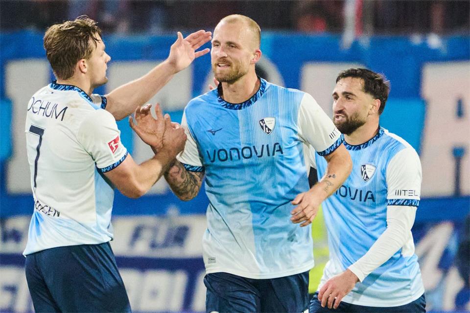 Der VfL Bochum drehte das Spiel in Cottbus.Robert Michael/dpa