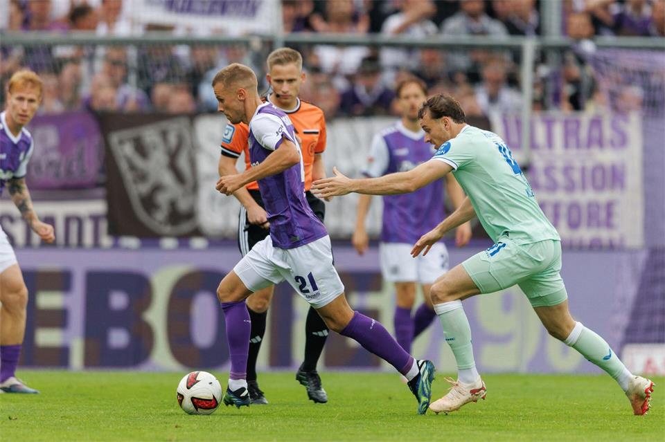 Der VfL Osnabrück hielt lange mit Hertha BSC mit. Friso Gentsch/dpa