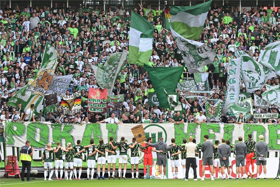Der VfL Wolfsburg wird 80 Jahre alt.Carmen Jaspersen/dpa