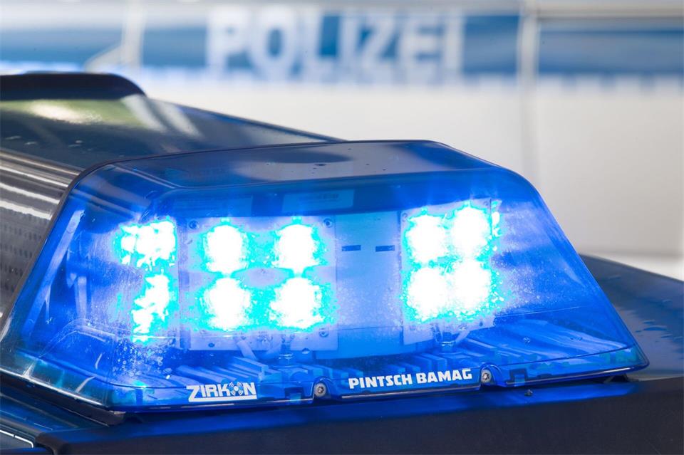 Der Vorfall ereignete sich gegen 4.00 Uhr. (Symbolbild)Friso Gentsch/dpa