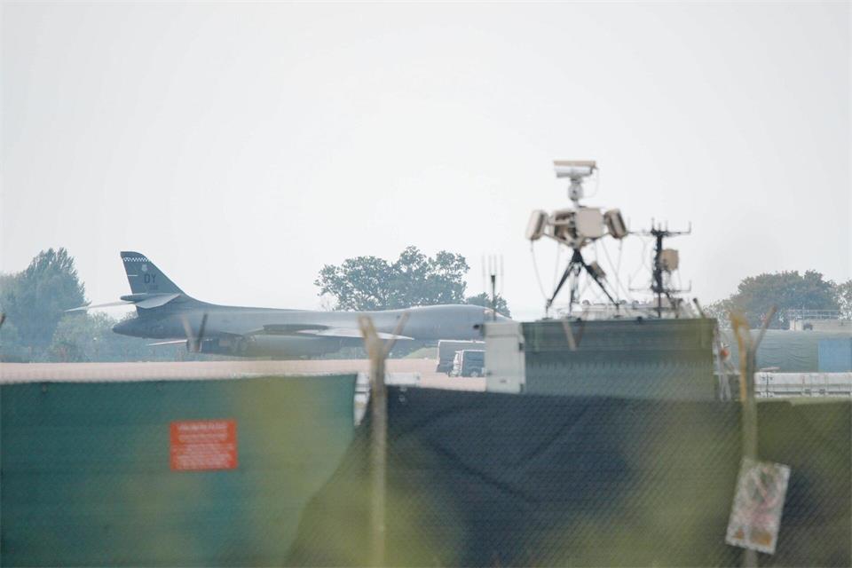 Der Vorfall ereignete sich in der Nähe des britischen Militärstützpunkts Fairford, der von der US-Luftwaffe genutzt wird. Ben Birchall/PA Wire/dpa