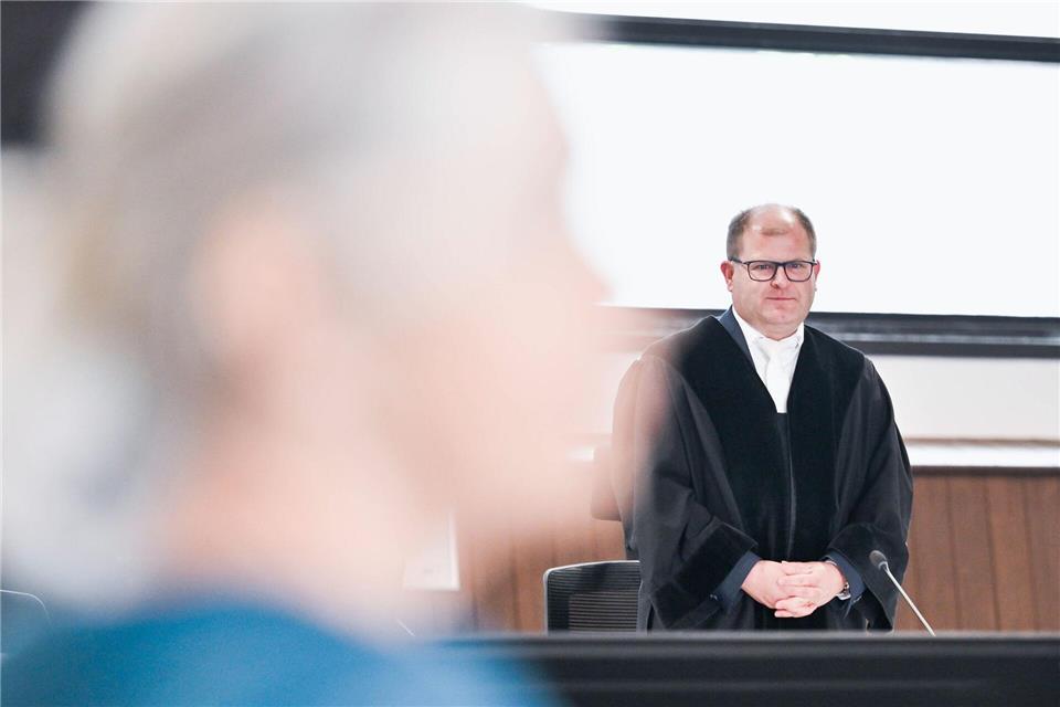 Der Vorsitzende Richter zeigte sich in seiner Urteilsbegründung von der Schuld der Angeklagten überzeugt. Sina Schuldt/dpa-pool/dpa