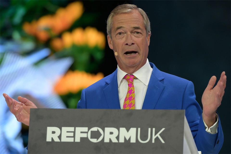 Der Vorsitzende von Reform UK, Nigel Farage, soll den Ermittlern zufolge auch ein mögliches Anschlagsziel gewesen sein. (Archivbild)Thomas Krych/AP/dpa